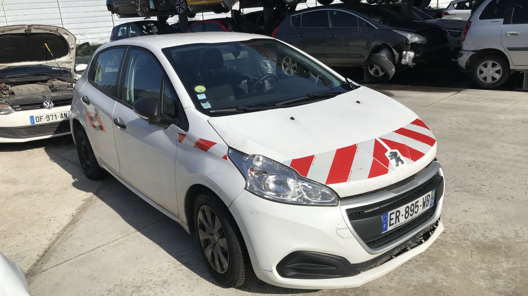 Image PEUGEOT 208 1