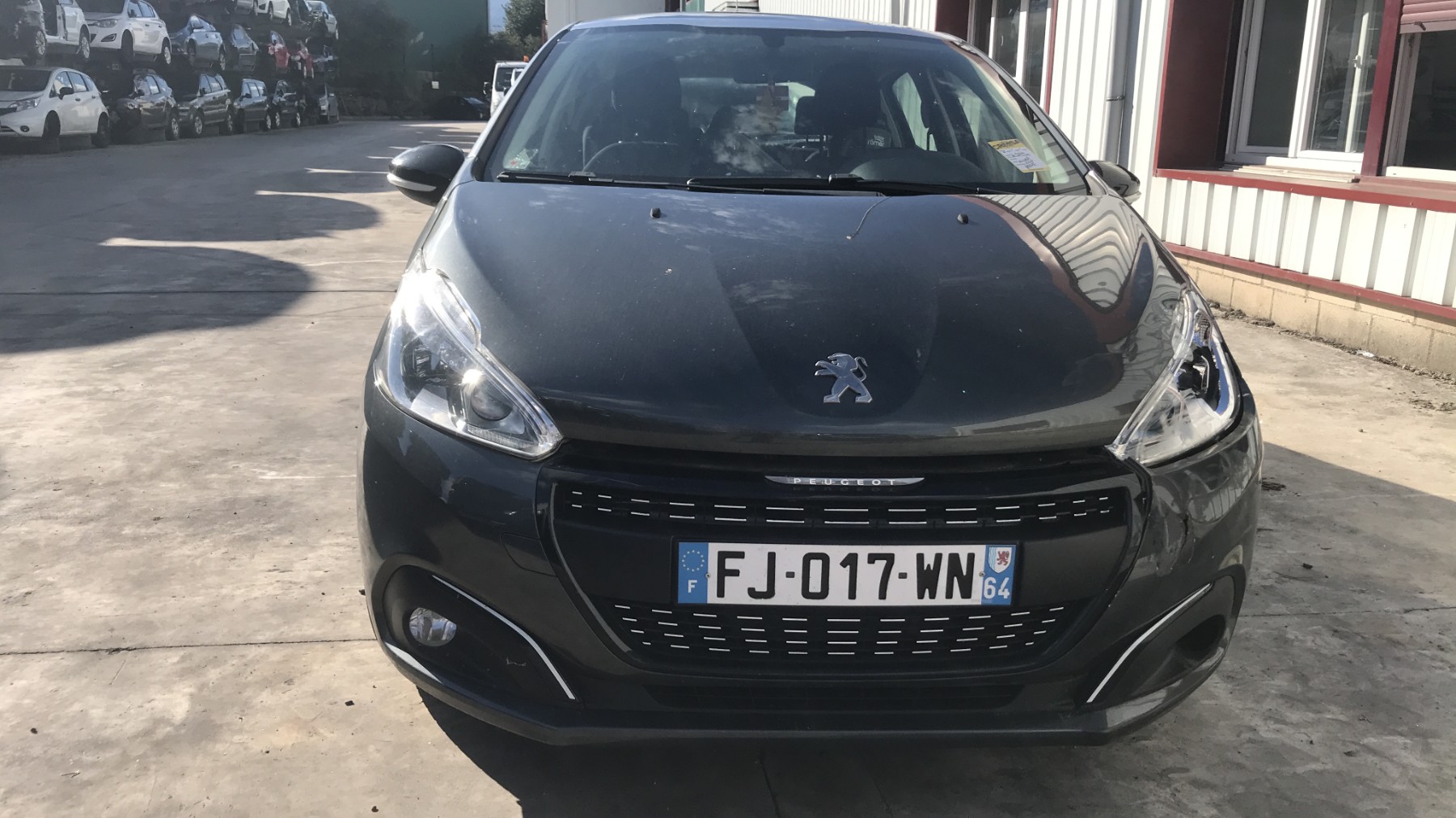 Image PEUGEOT 208 1