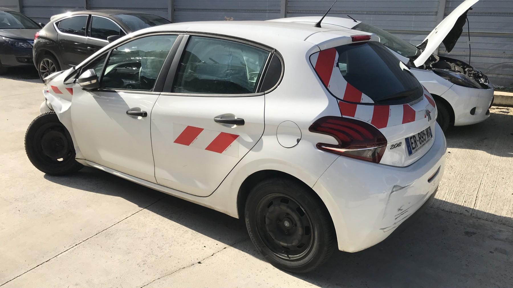 Image PEUGEOT 208 1