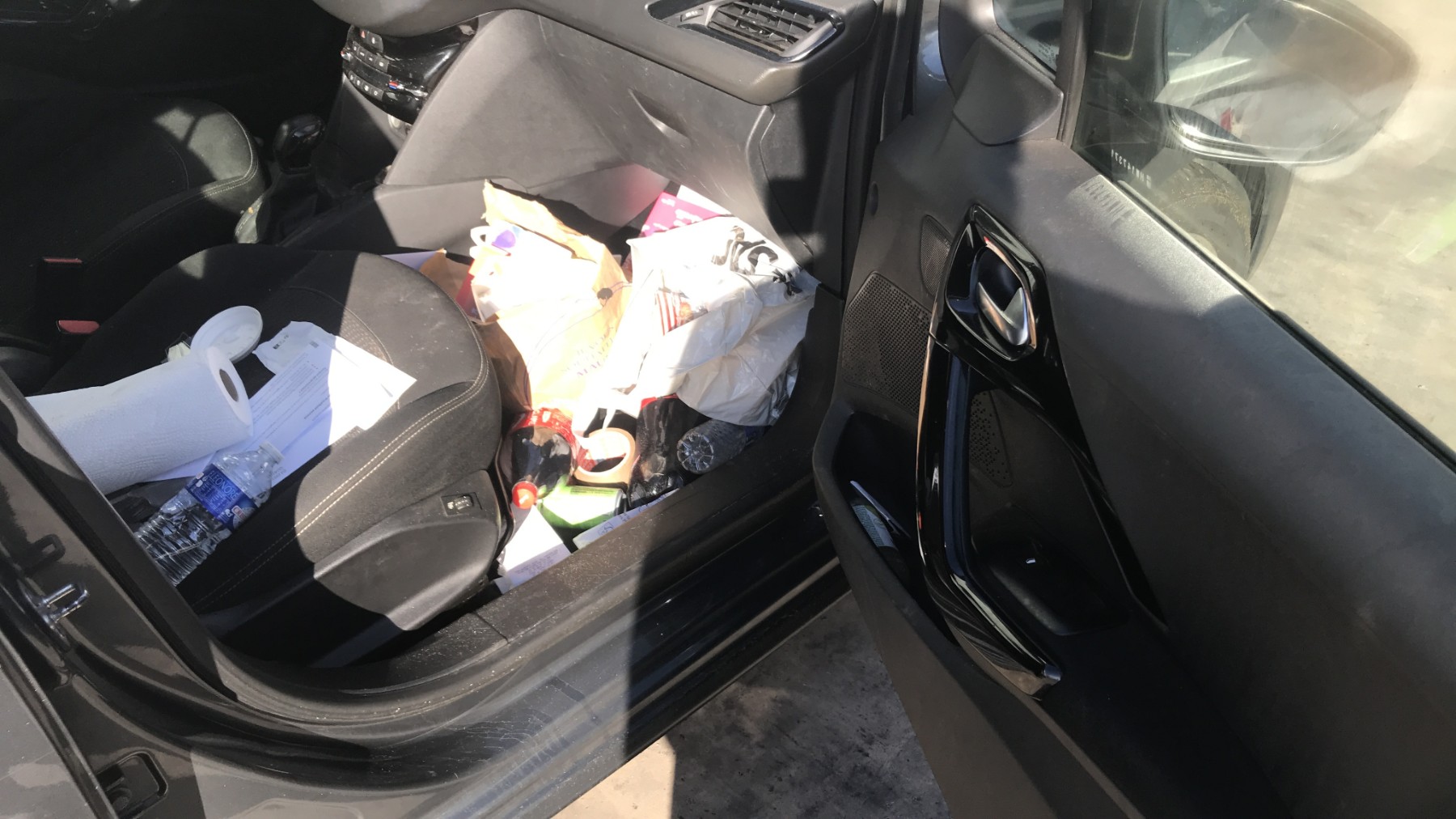 Image PEUGEOT 208 1