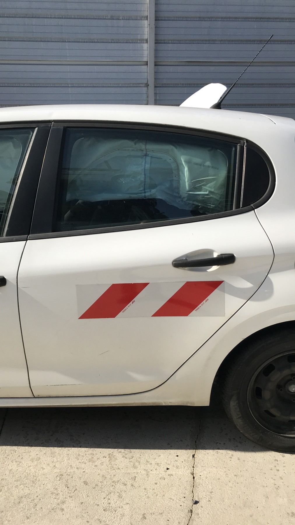 Image PEUGEOT 208 1