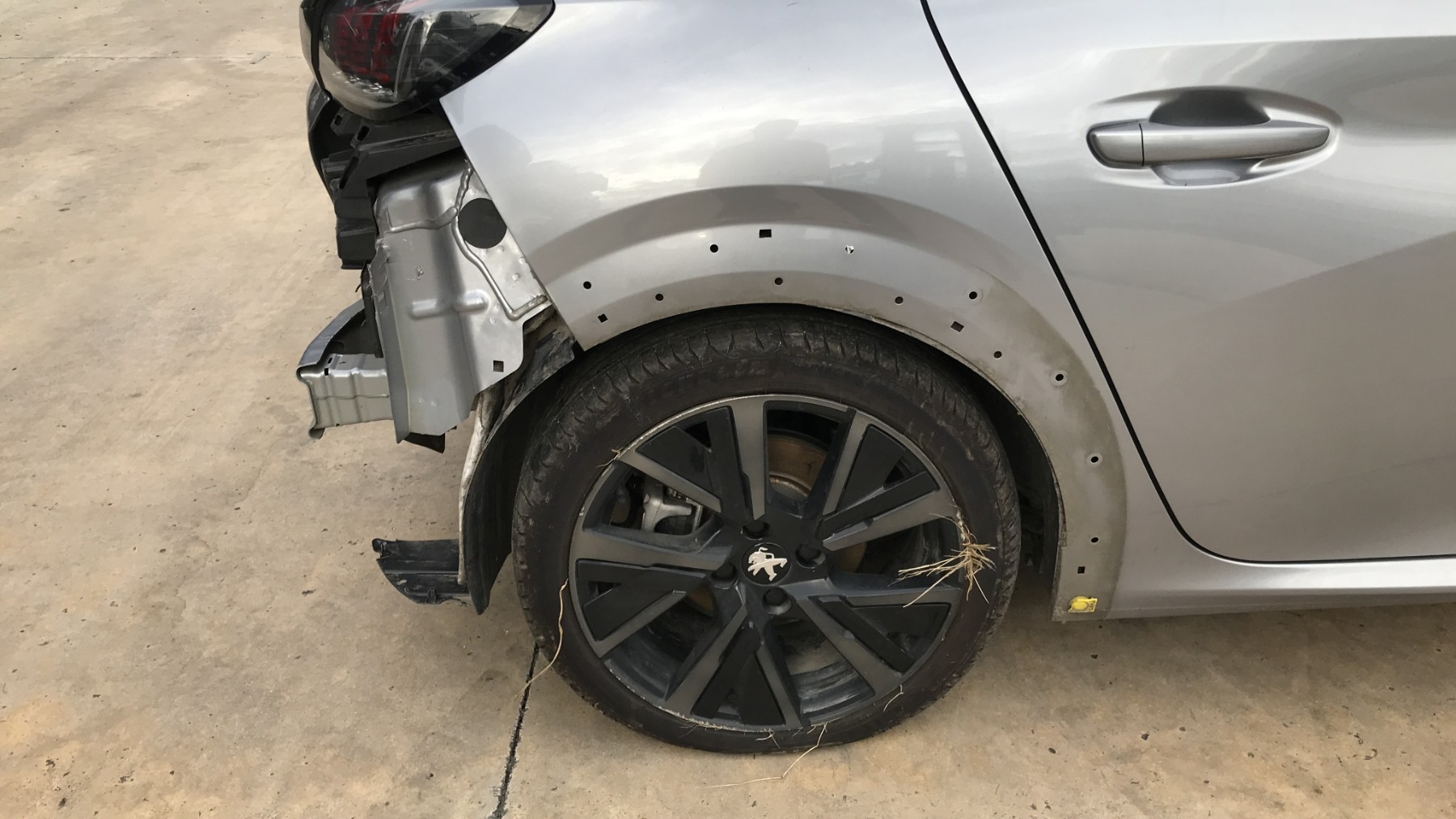 Image PEUGEOT 208 2