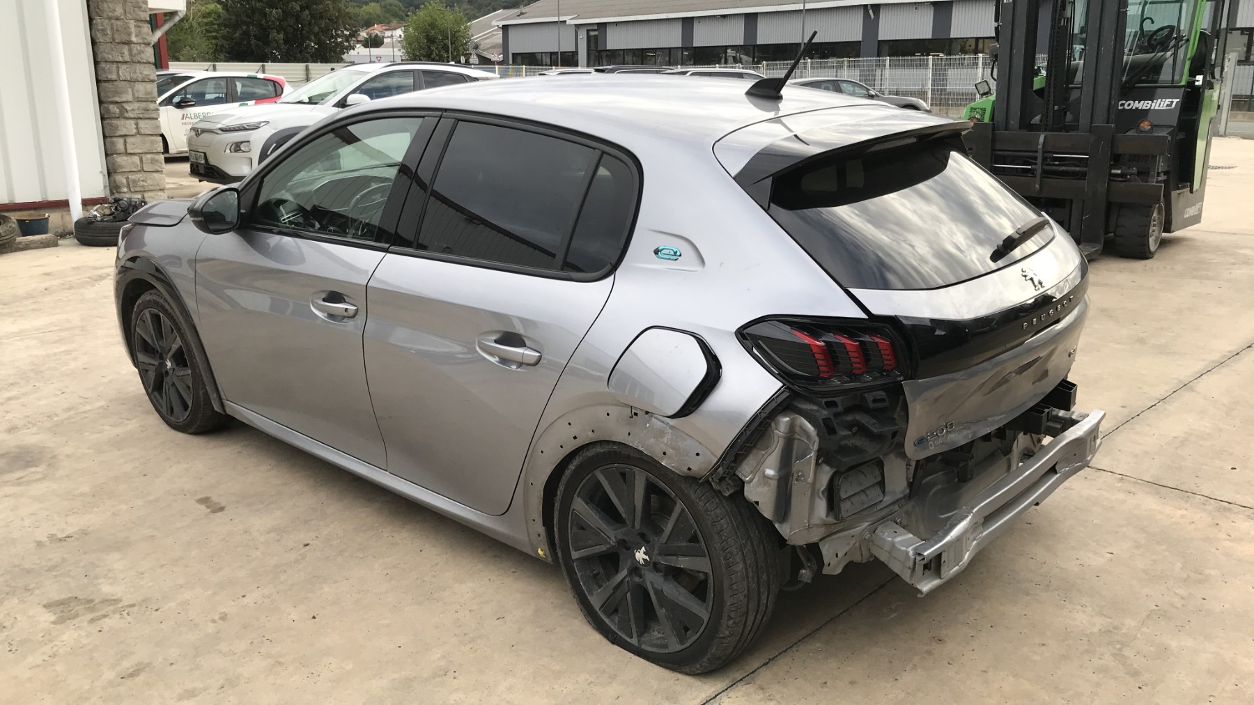 Image PEUGEOT 208 2