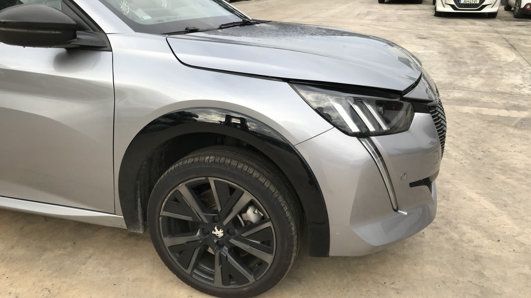 Image PEUGEOT 208 2