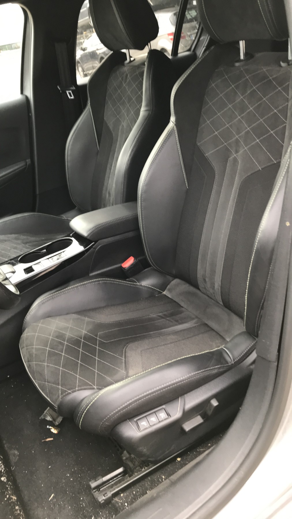 Image PEUGEOT 208 2