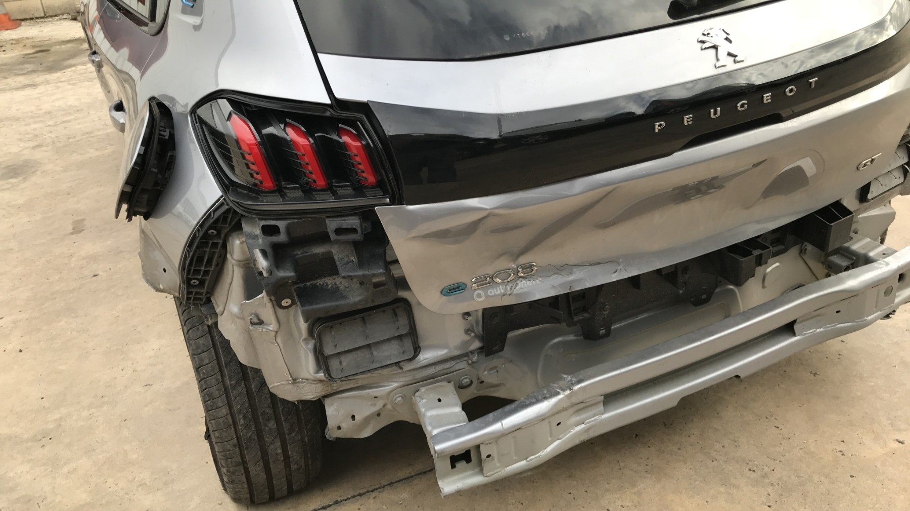Image PEUGEOT 208 2