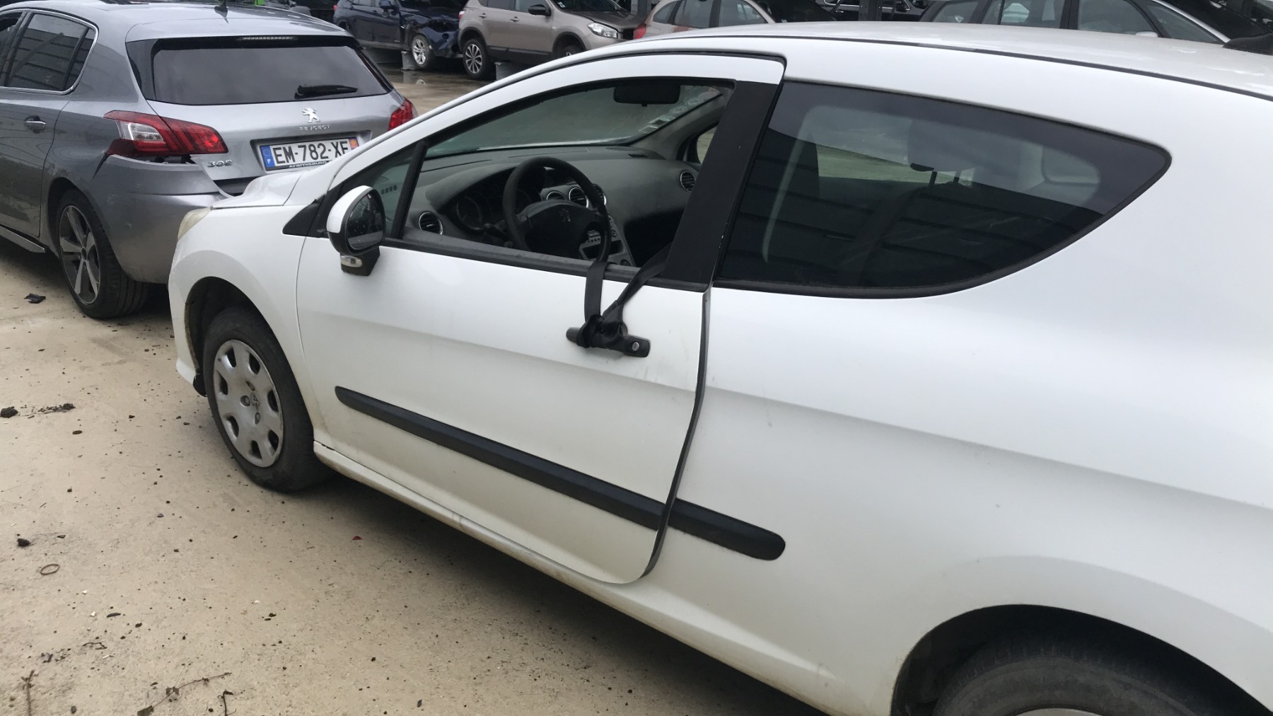 Image PEUGEOT 308 1