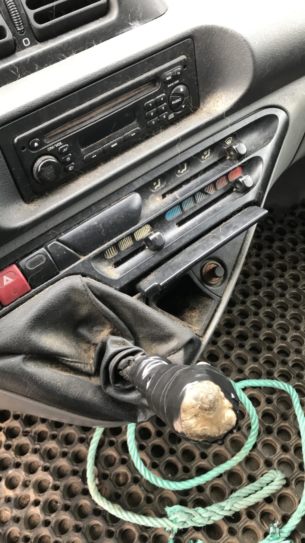 Image PEUGEOT EXPERT 1