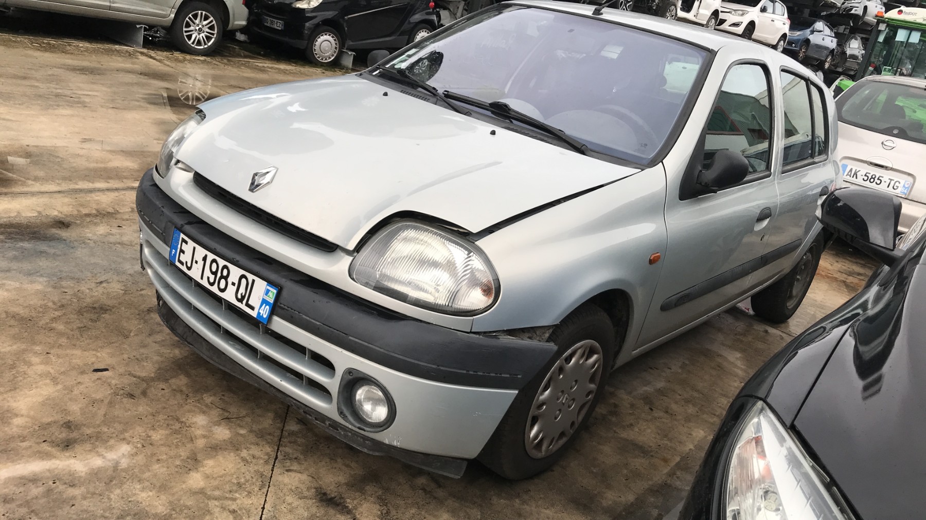 Image RENAULT CLIO 2