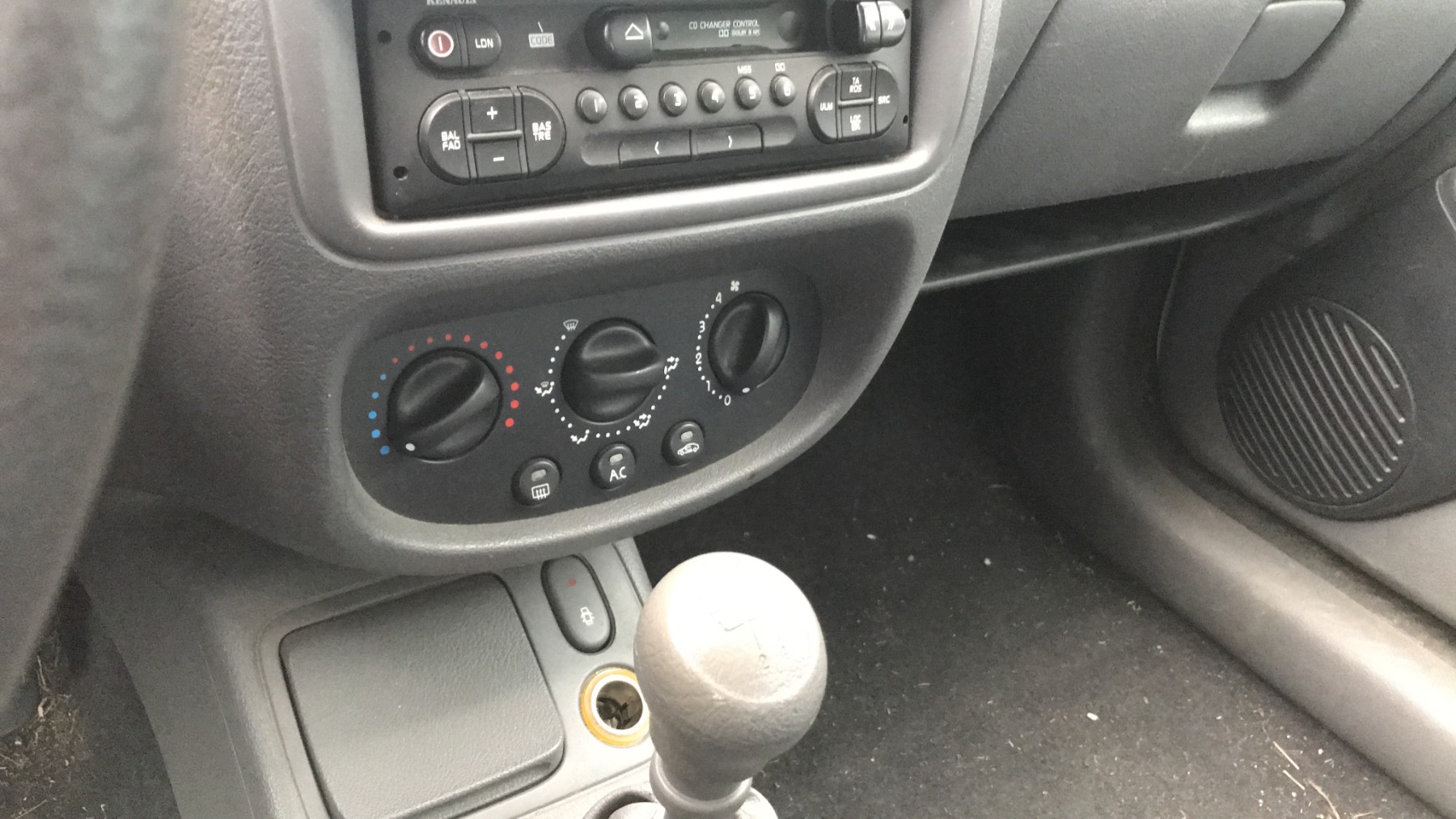 Image RENAULT CLIO 2