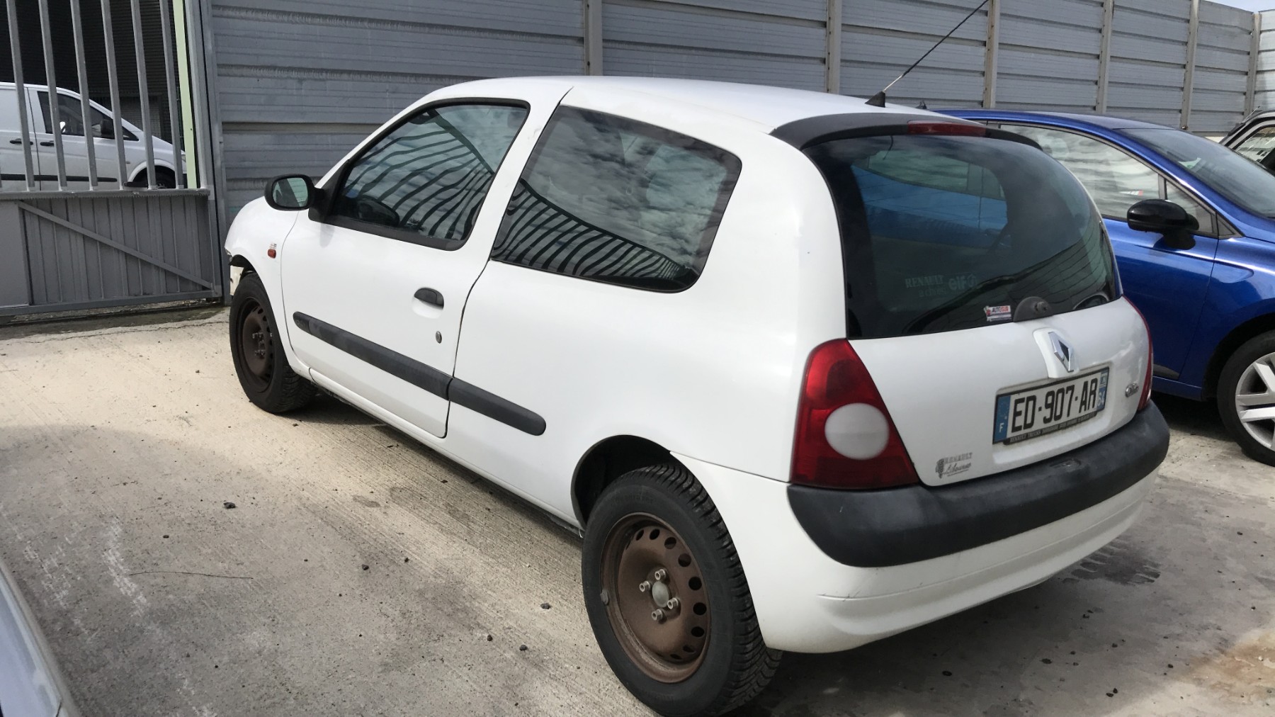 Image RENAULT CLIO 2