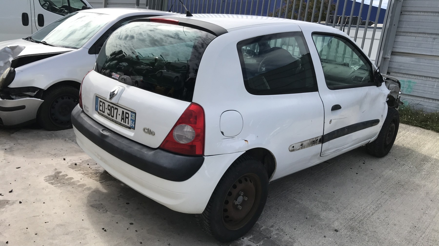 Image RENAULT CLIO 2