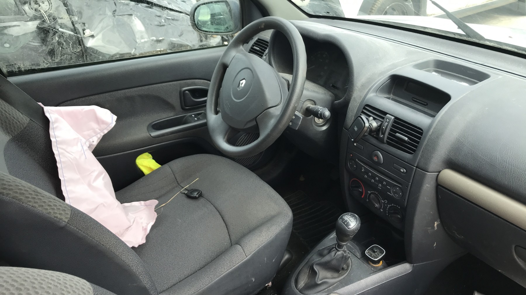 Image RENAULT CLIO 2