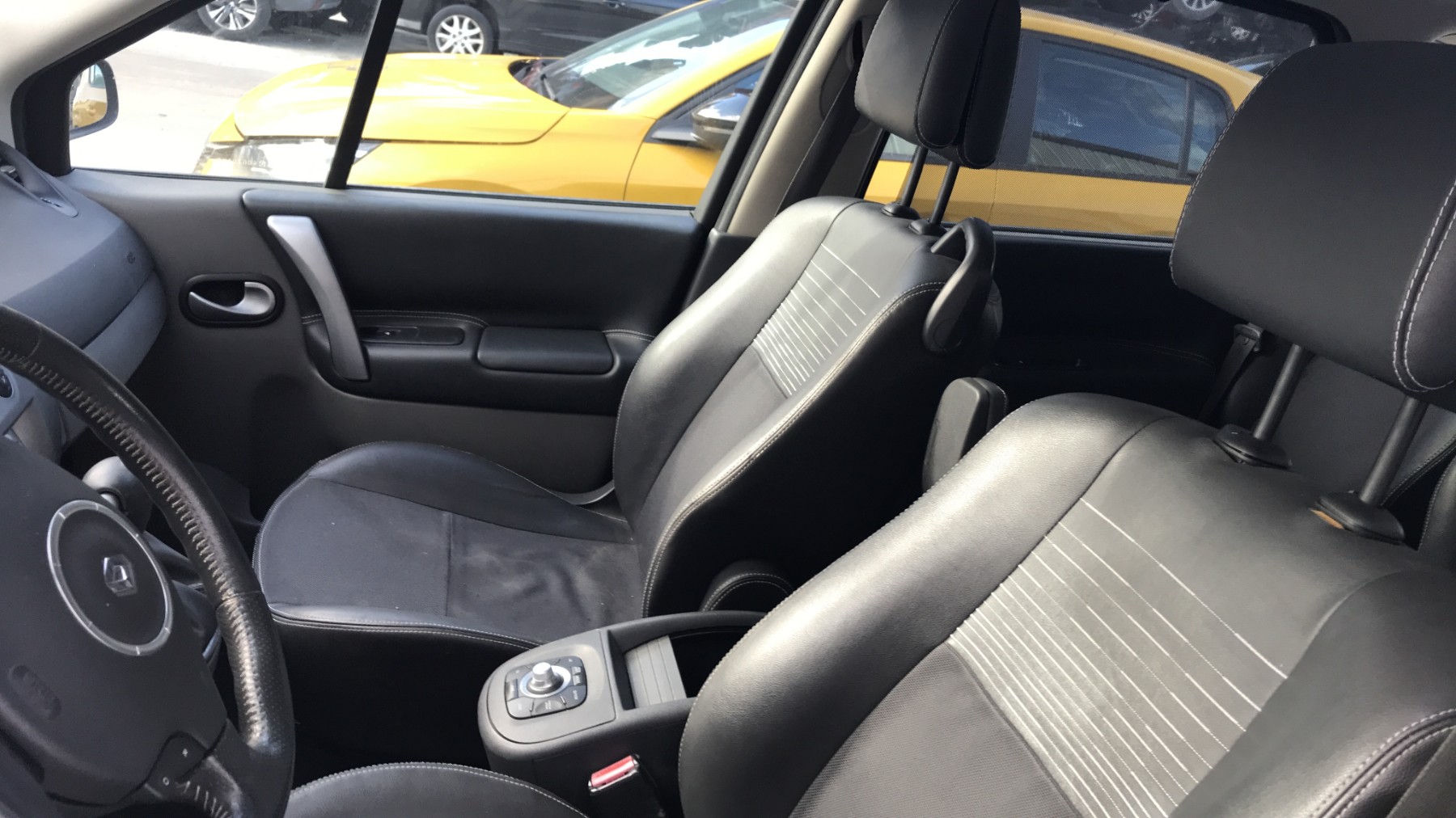 Image RENAULT GRAND SCENIC 2