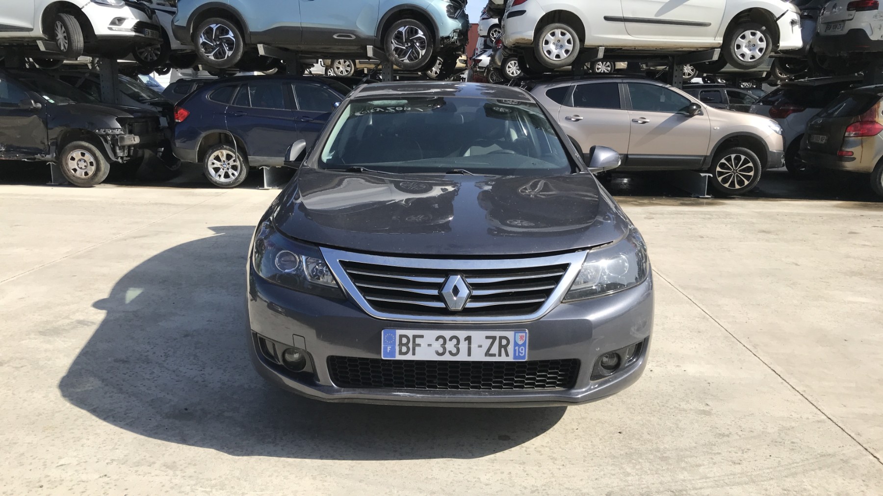 Image RENAULT LATITUDE