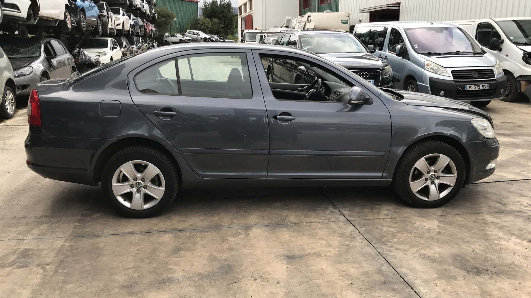 Image SKODA OCTAVIA 2