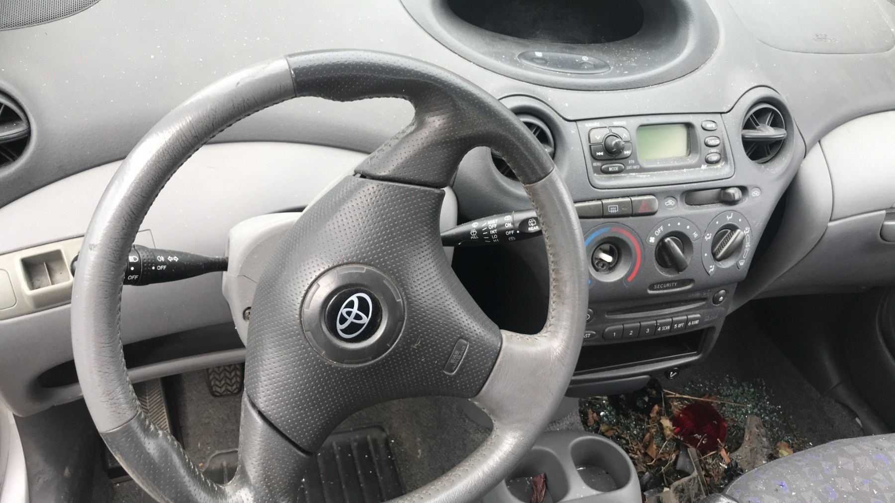 Image TOYOTA YARIS 1