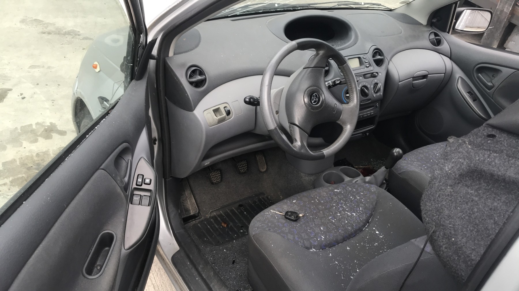Image TOYOTA YARIS 1