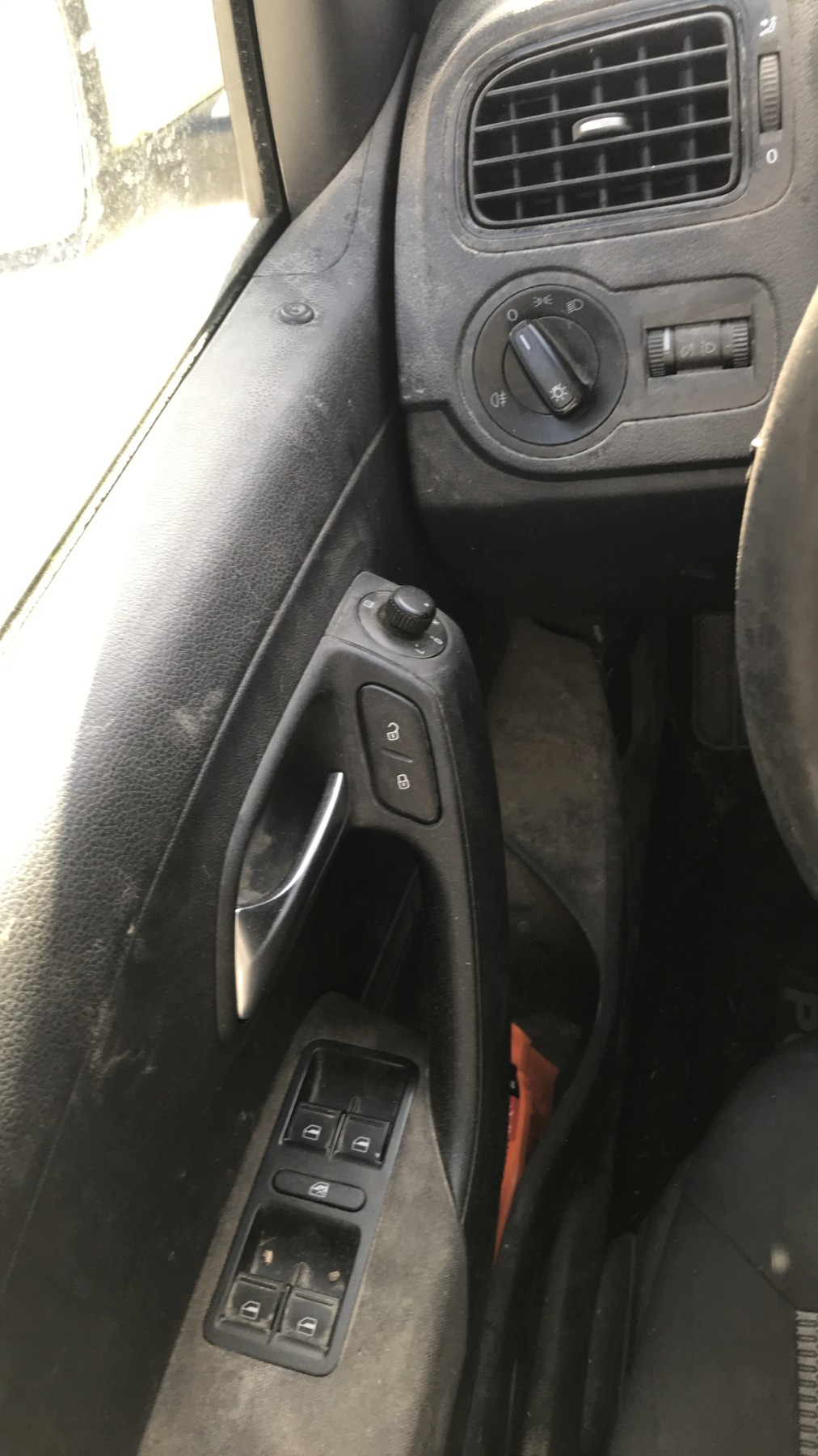 Image VOLKSWAGEN POLO 5