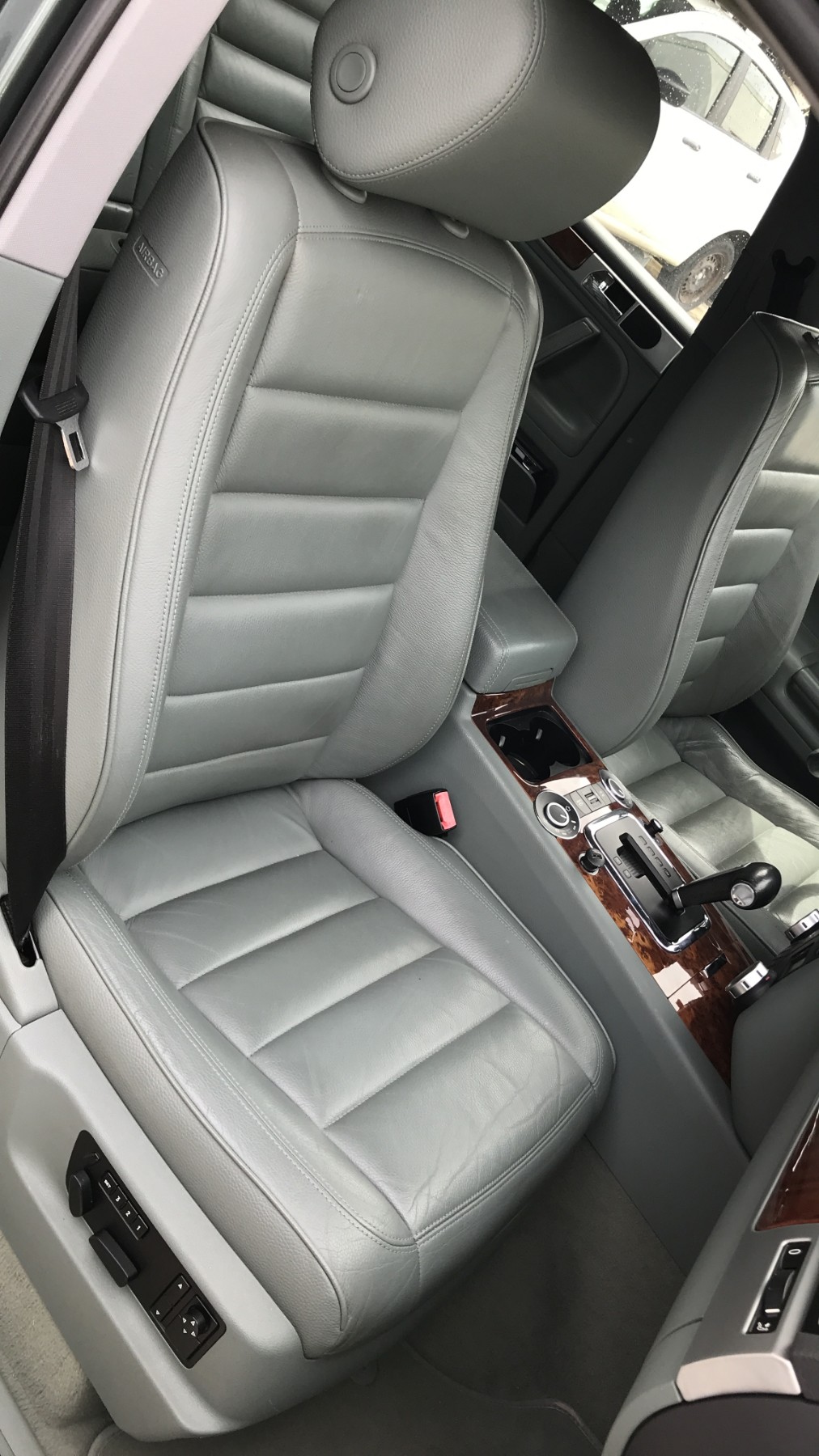 Image VOLKSWAGEN TOUAREG 1