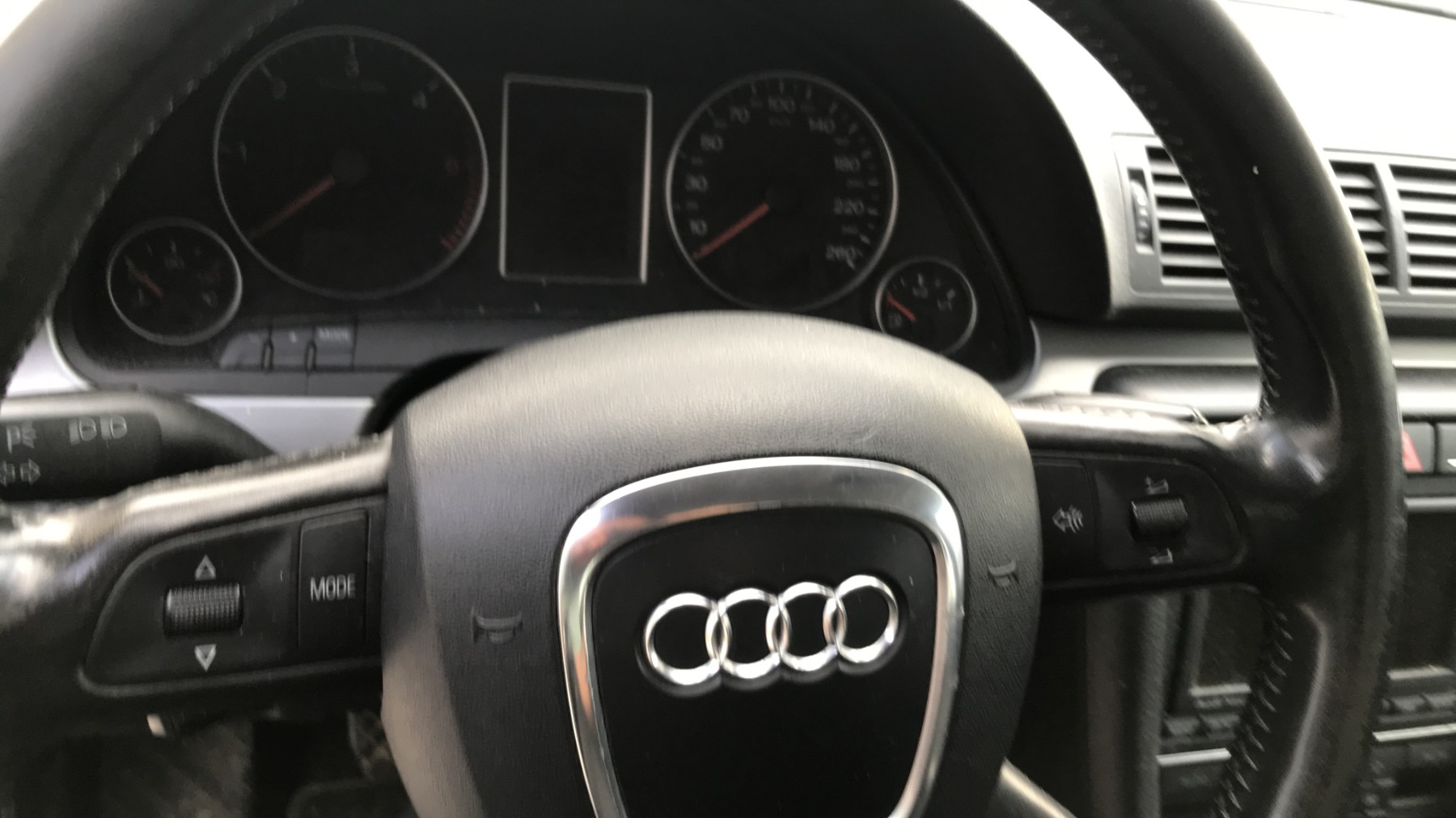 Image AUDI A4 2