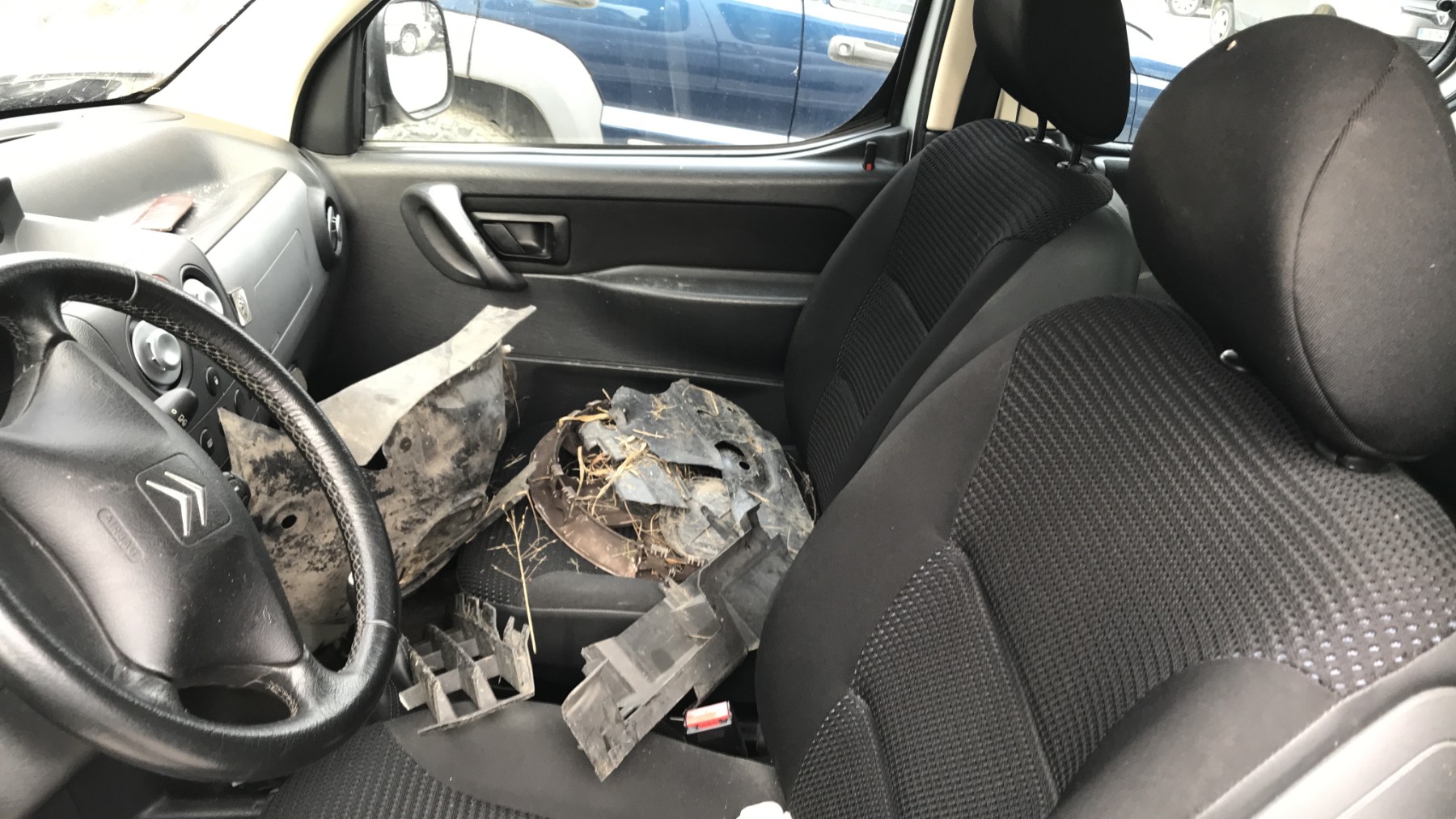 Image CITROEN BERLINGO 1