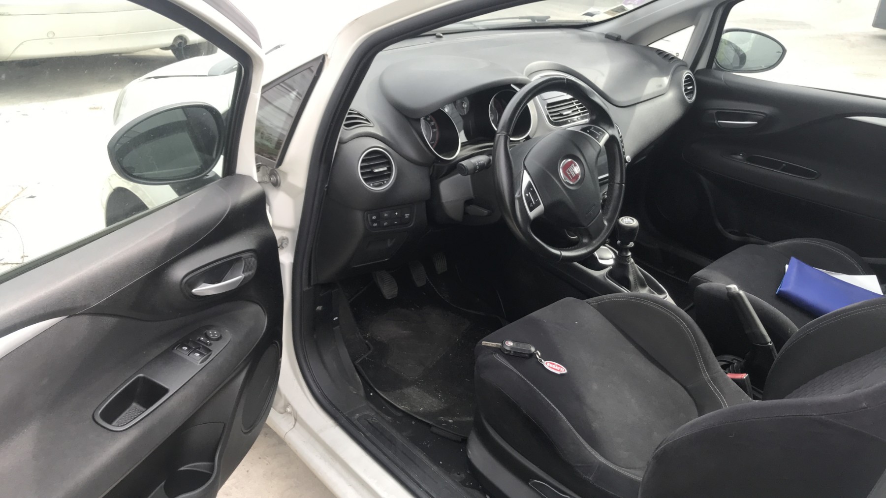 Image FIAT PUNTO 3