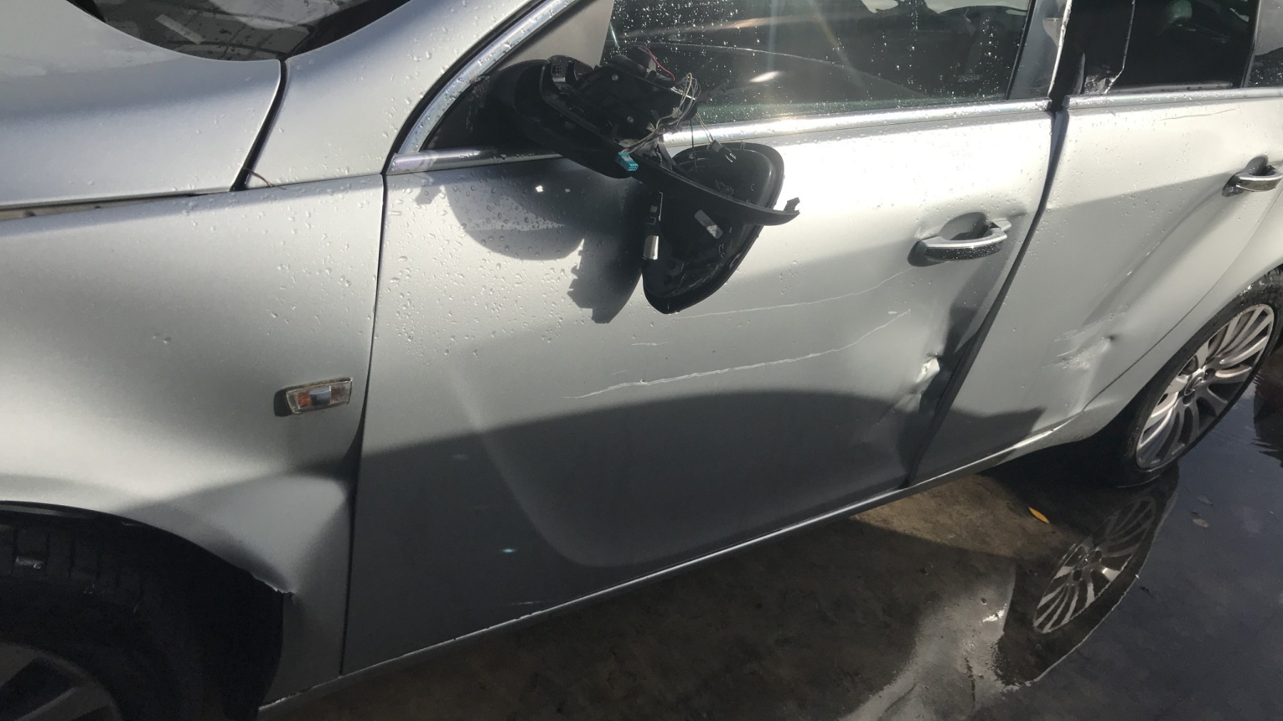 Image OPEL INSIGNIA 1