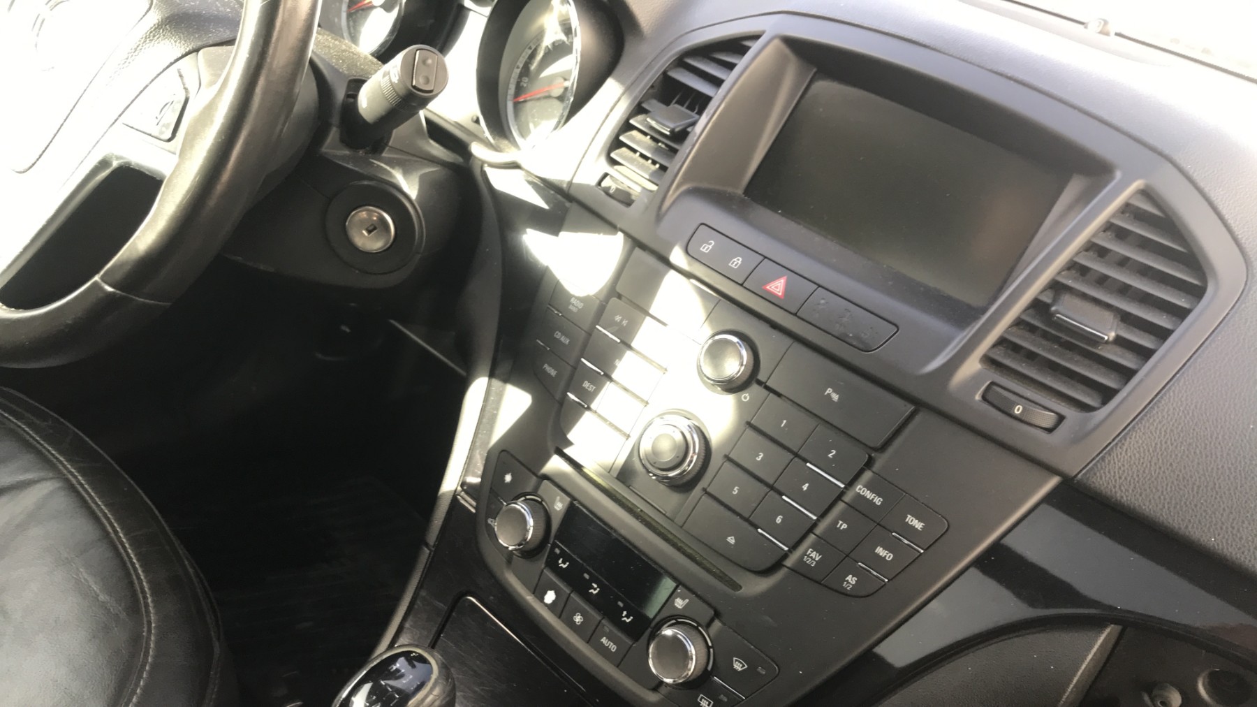 Image OPEL INSIGNIA 1