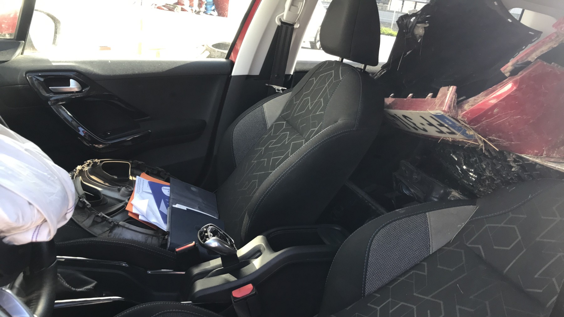 Image PEUGEOT 2008 1
