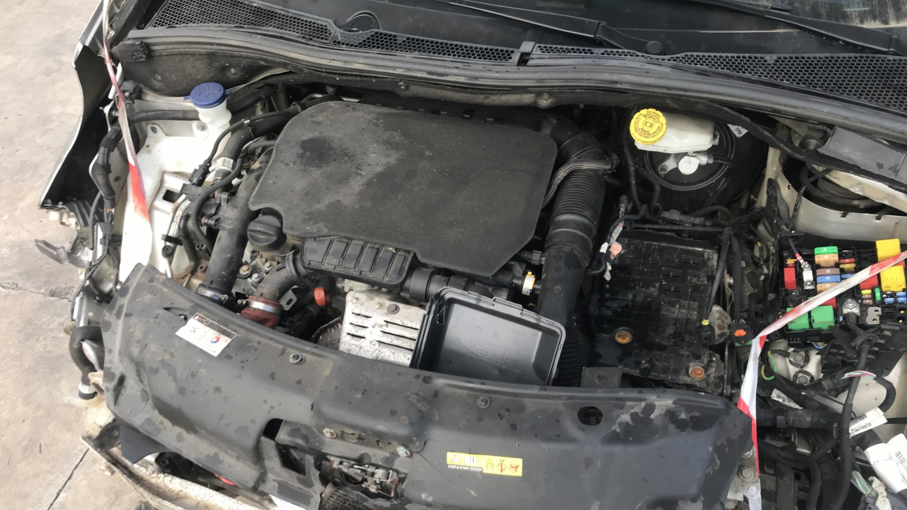 Image PEUGEOT 208 1
