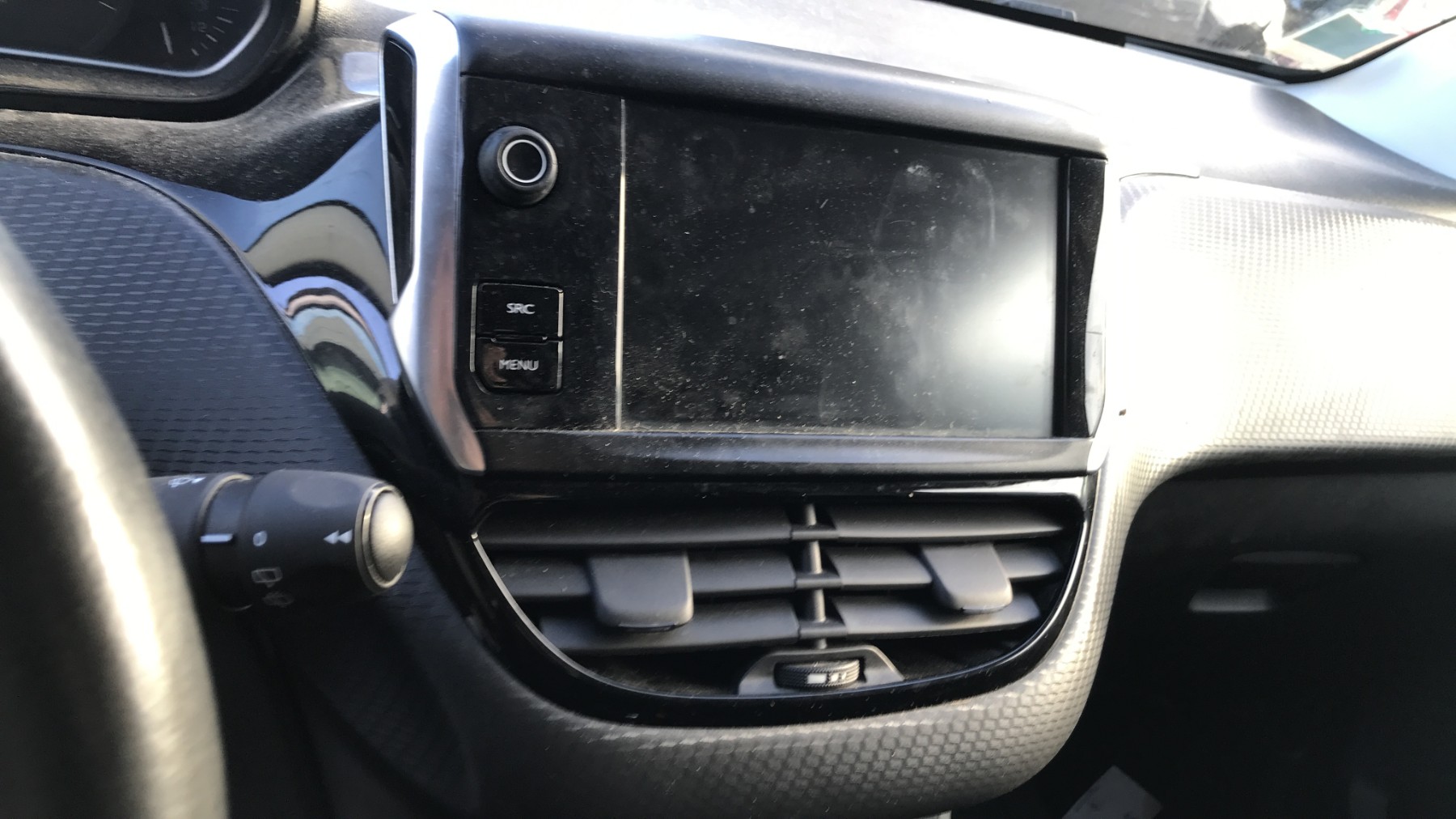 Image PEUGEOT 208 1
