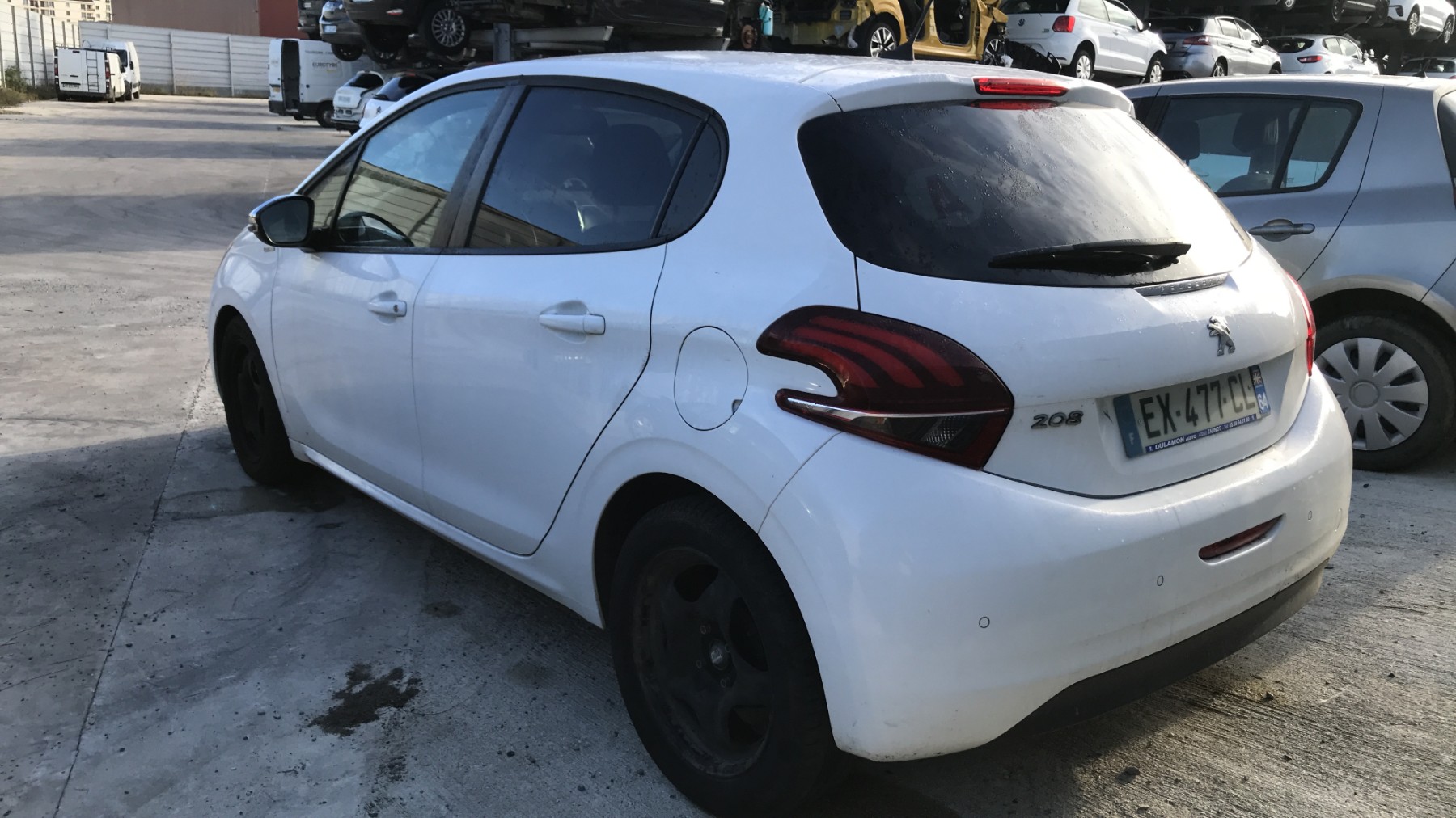 Image PEUGEOT 208 1