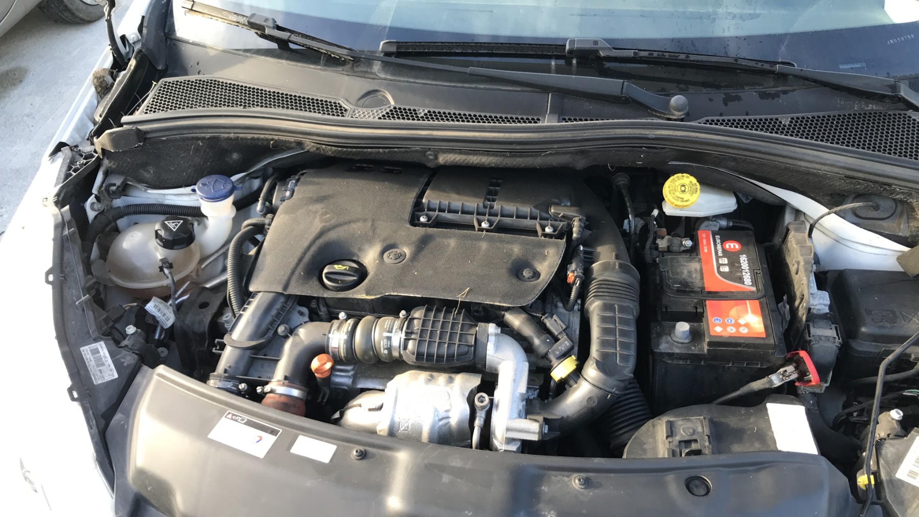 Image PEUGEOT 208 1