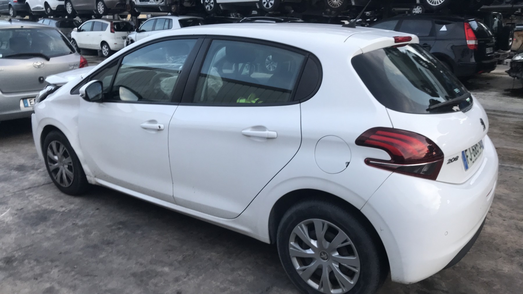 Image PEUGEOT 208 1
