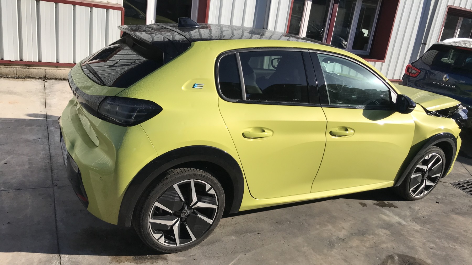 Image PEUGEOT 208 2