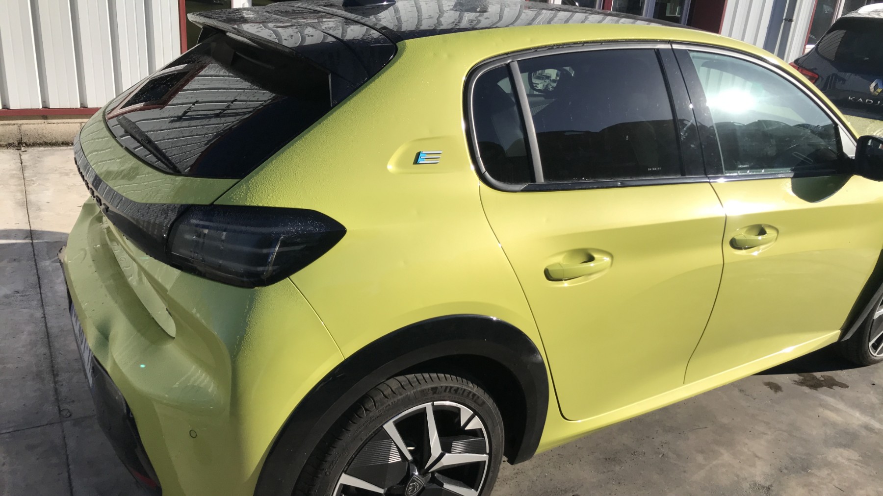 Image PEUGEOT 208 2