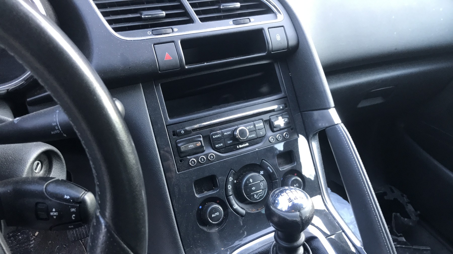 Image PEUGEOT 3008 1