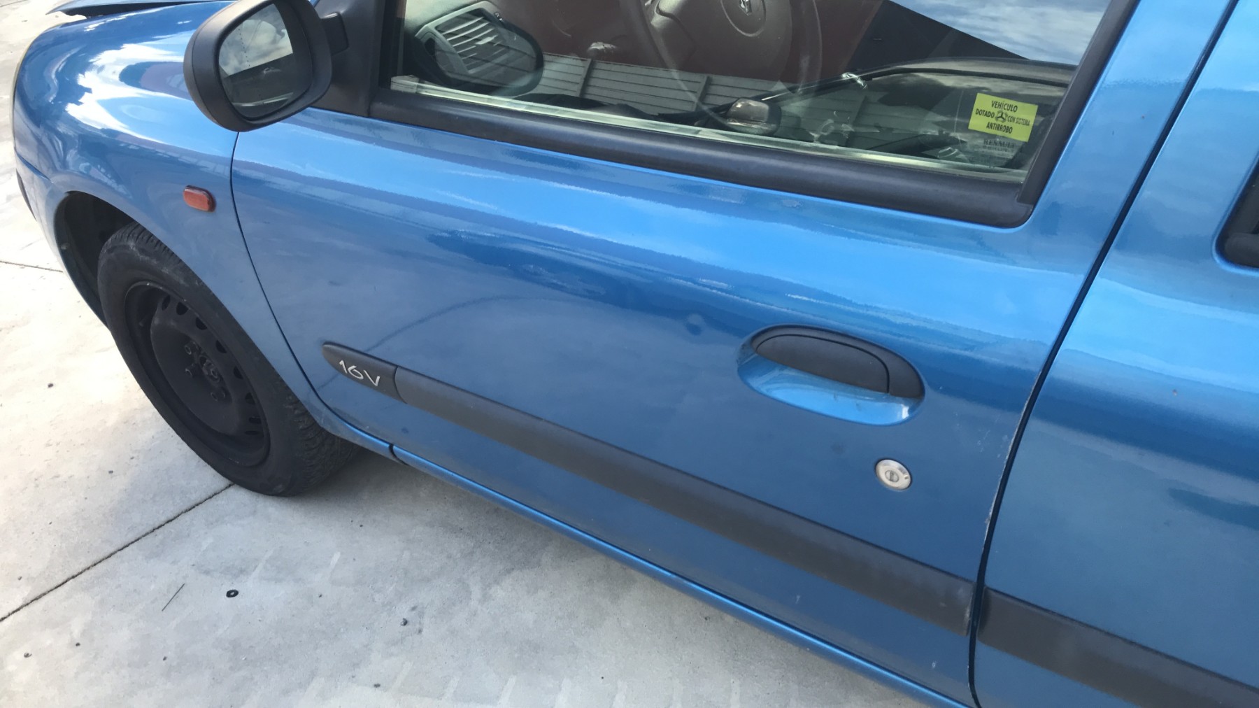 Image RENAULT CLIO 2