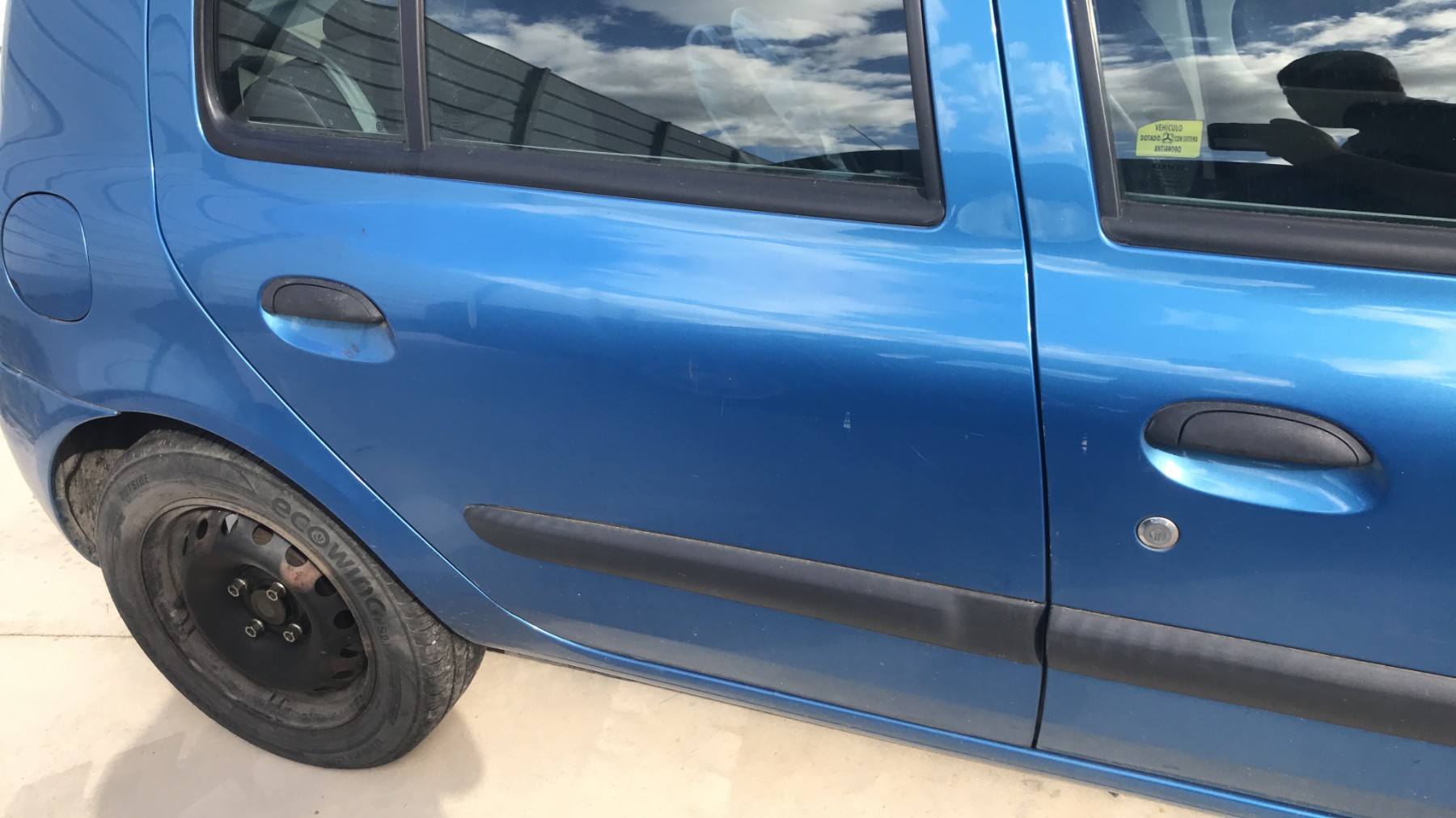 Image RENAULT CLIO 2