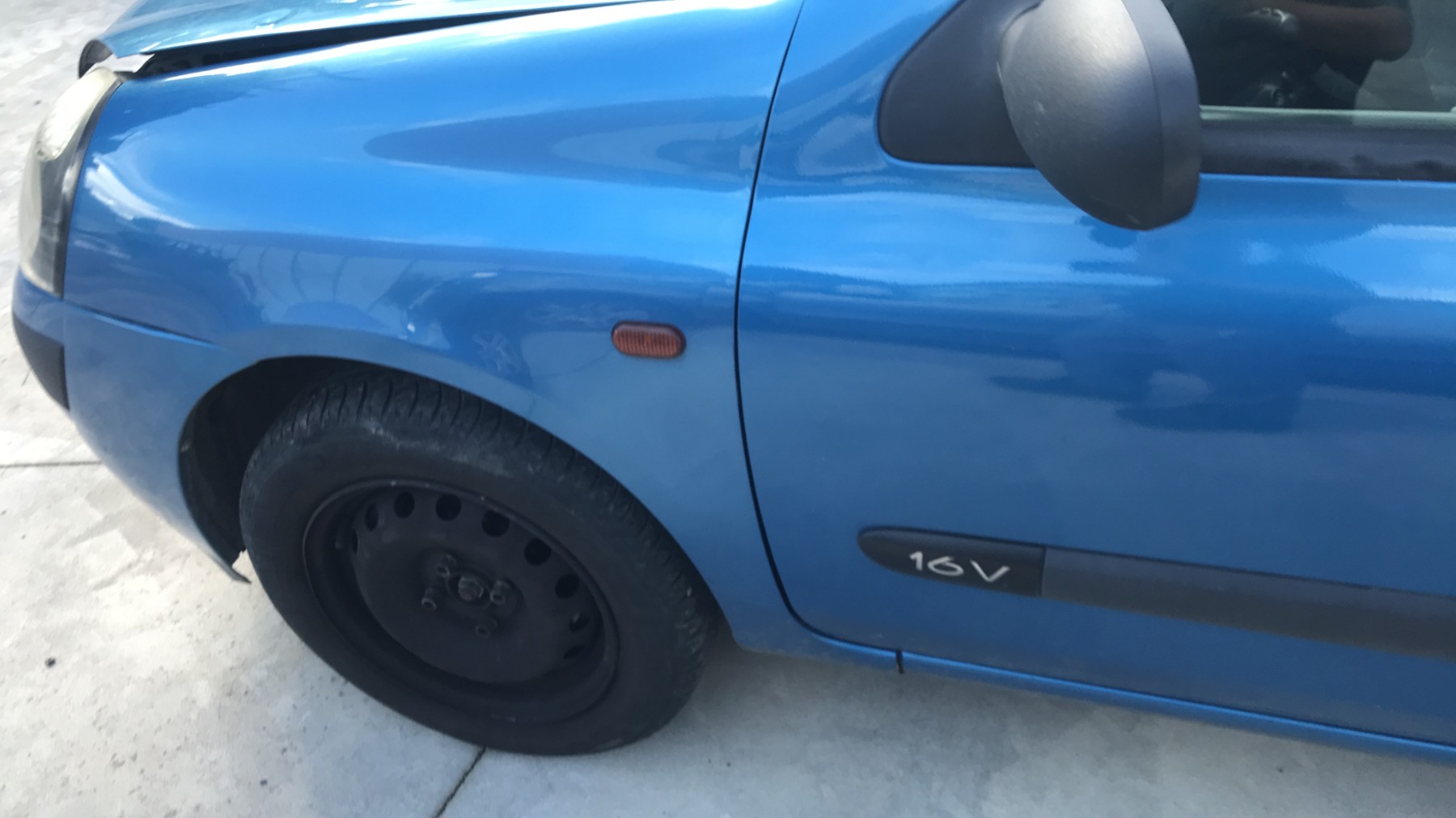 Image RENAULT CLIO 2