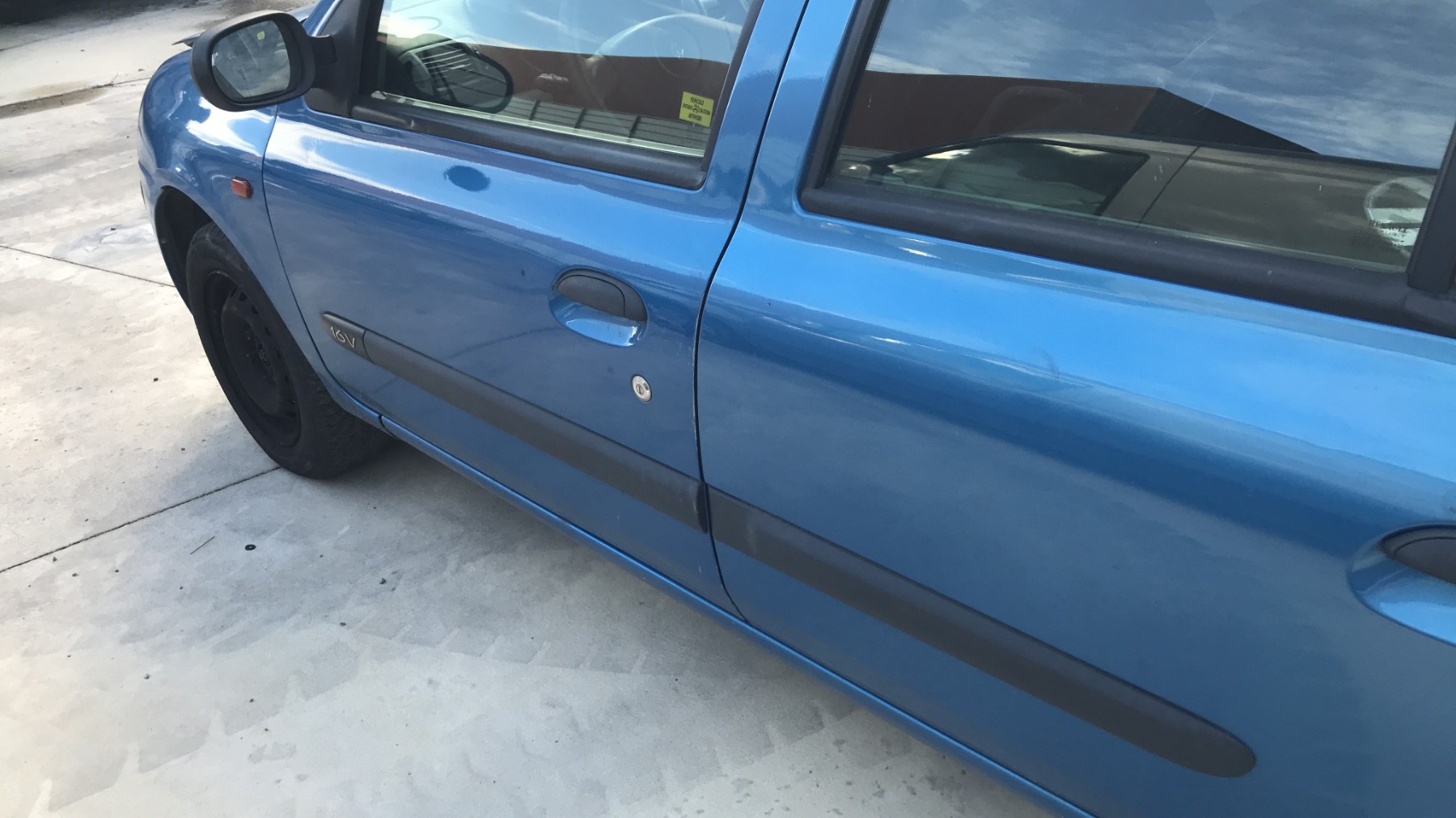 Image RENAULT CLIO 2