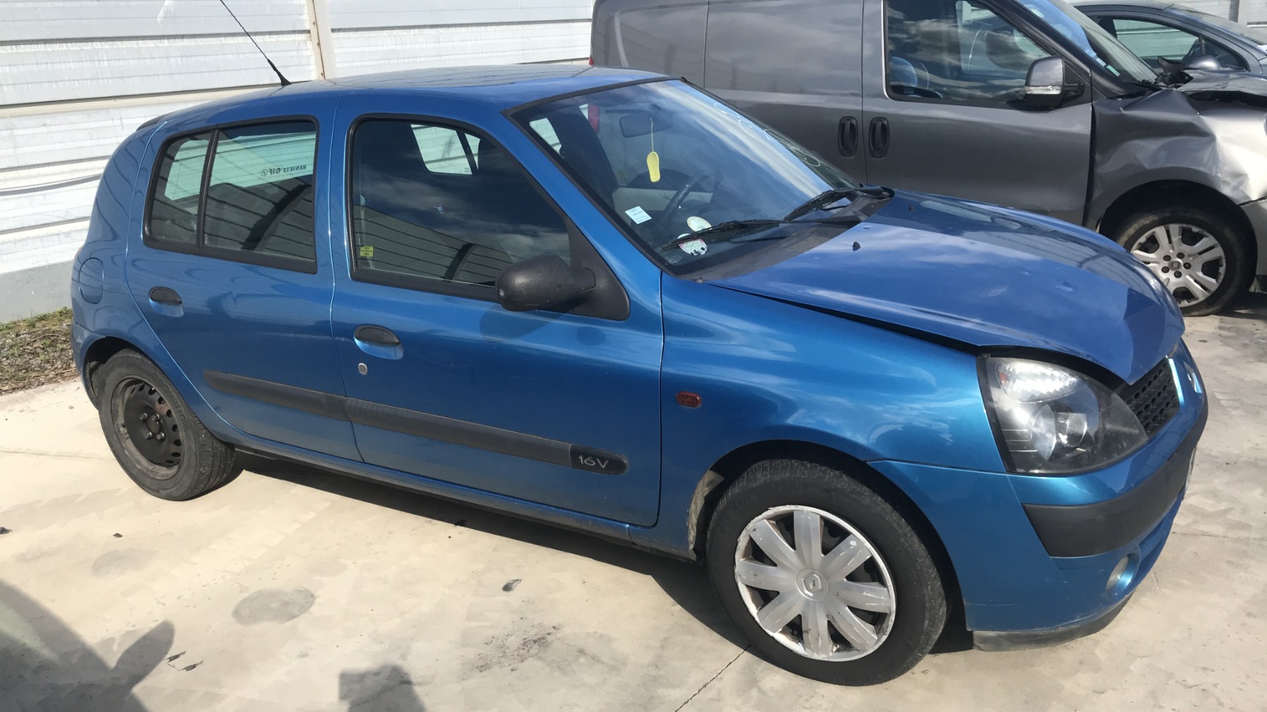 Image RENAULT CLIO 2
