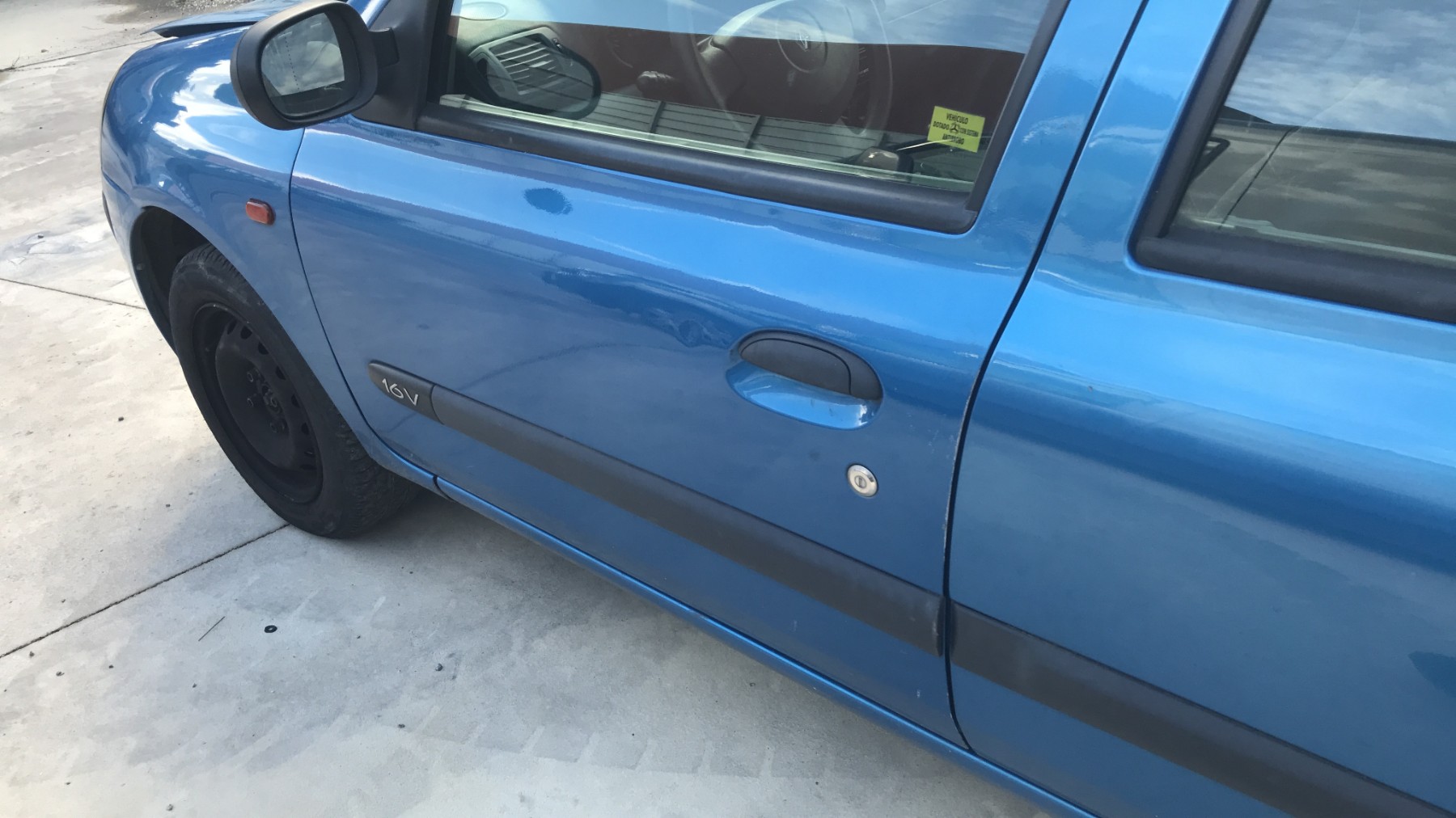 Image RENAULT CLIO 2