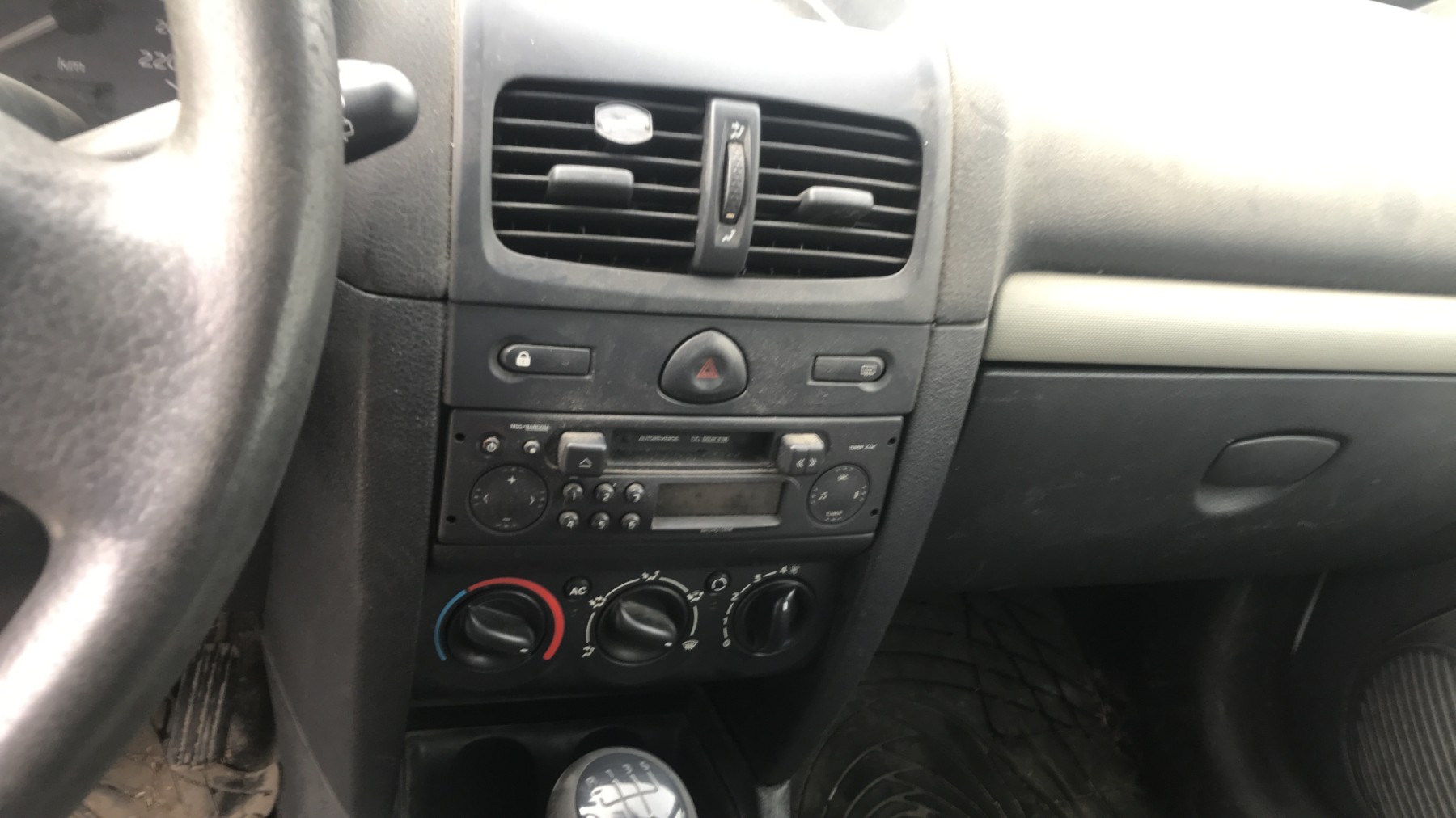 Image RENAULT CLIO 2