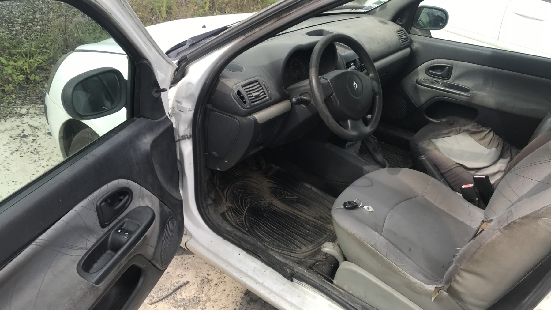 Image RENAULT CLIO 2