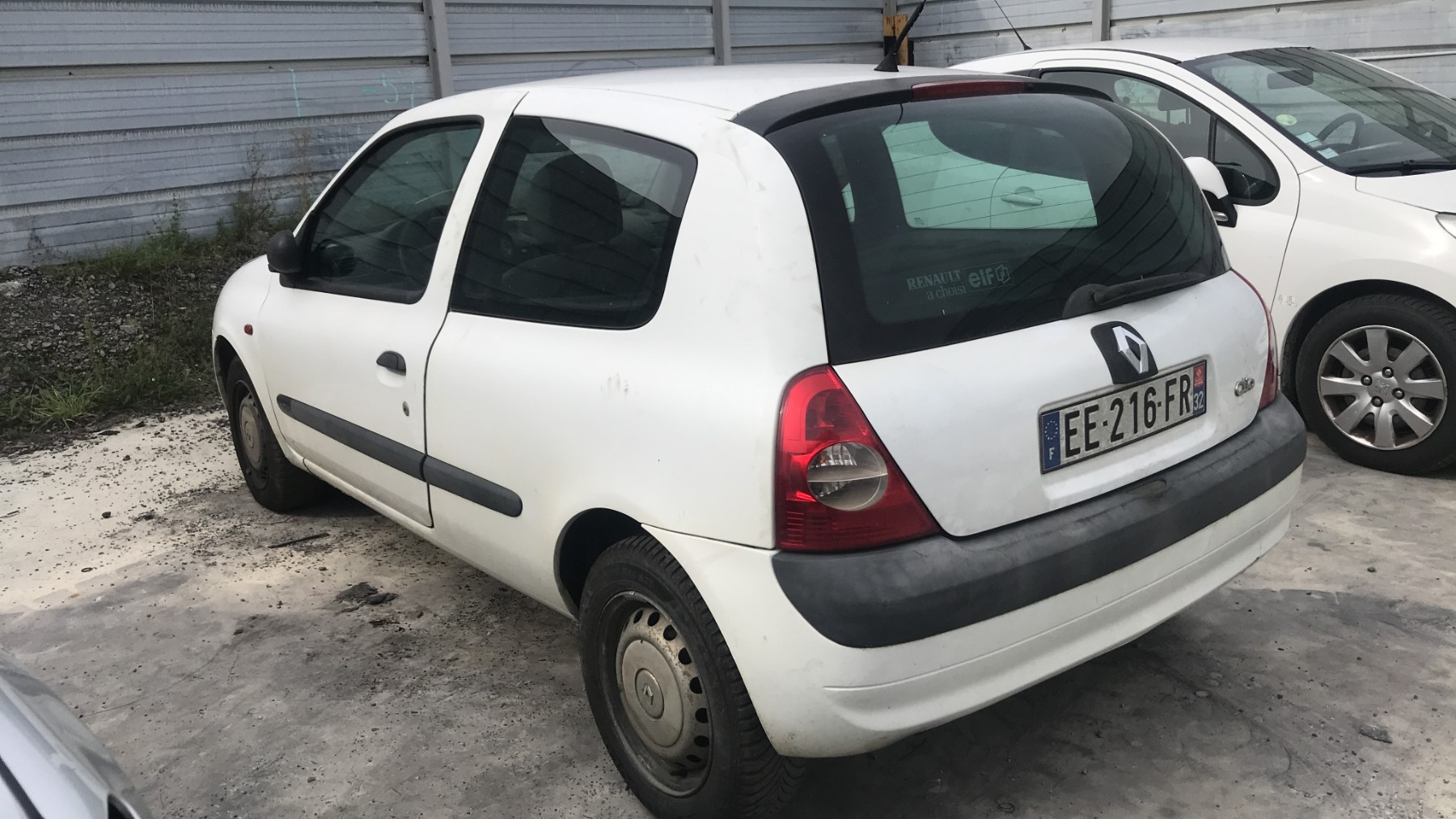 Image RENAULT CLIO 2