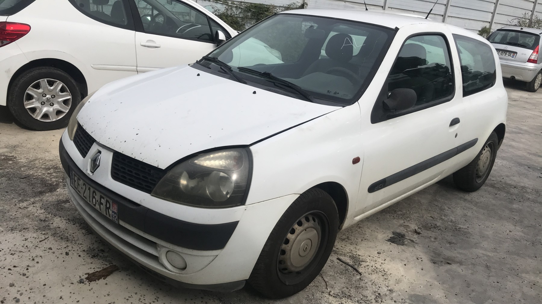 Image RENAULT CLIO 2