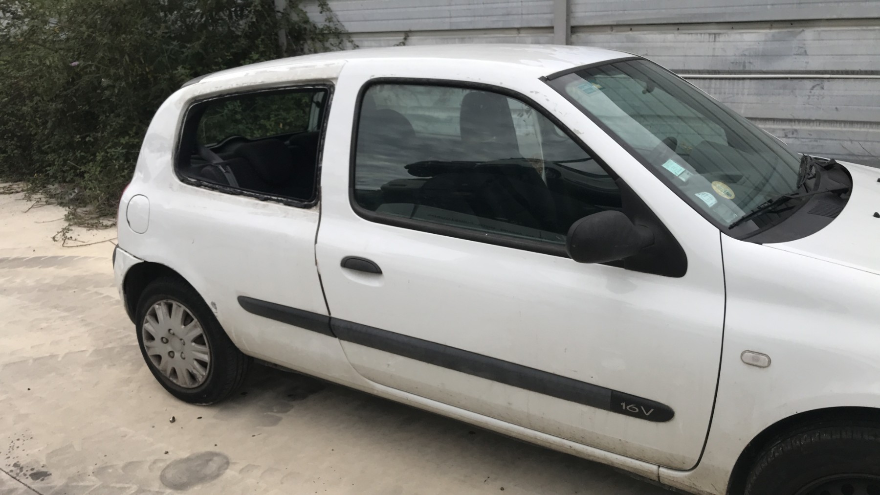 Image RENAULT CLIO 2