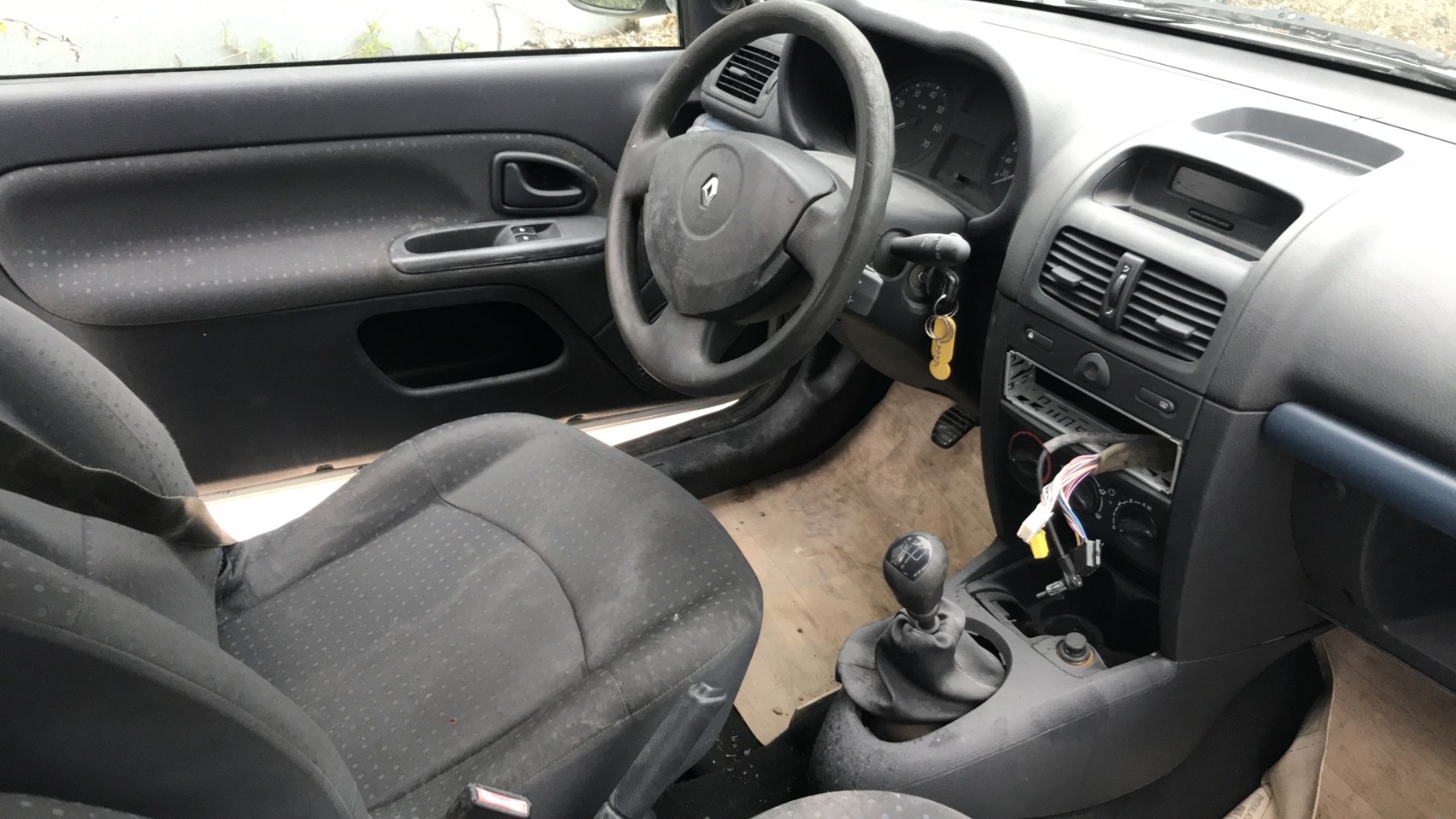 Image RENAULT CLIO 2